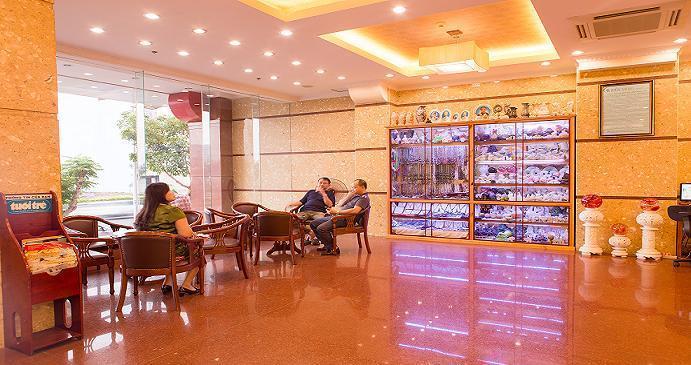 Bien Vang Hotel Da Nang Bagian luar foto