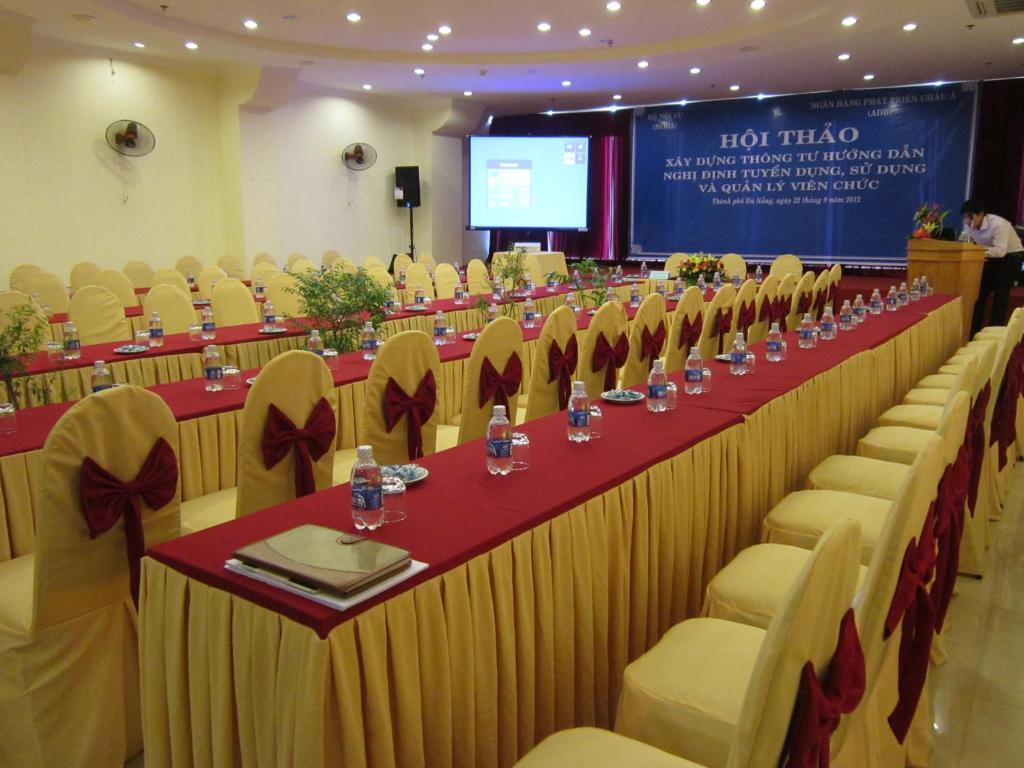 Bien Vang Hotel Da Nang Bagian luar foto