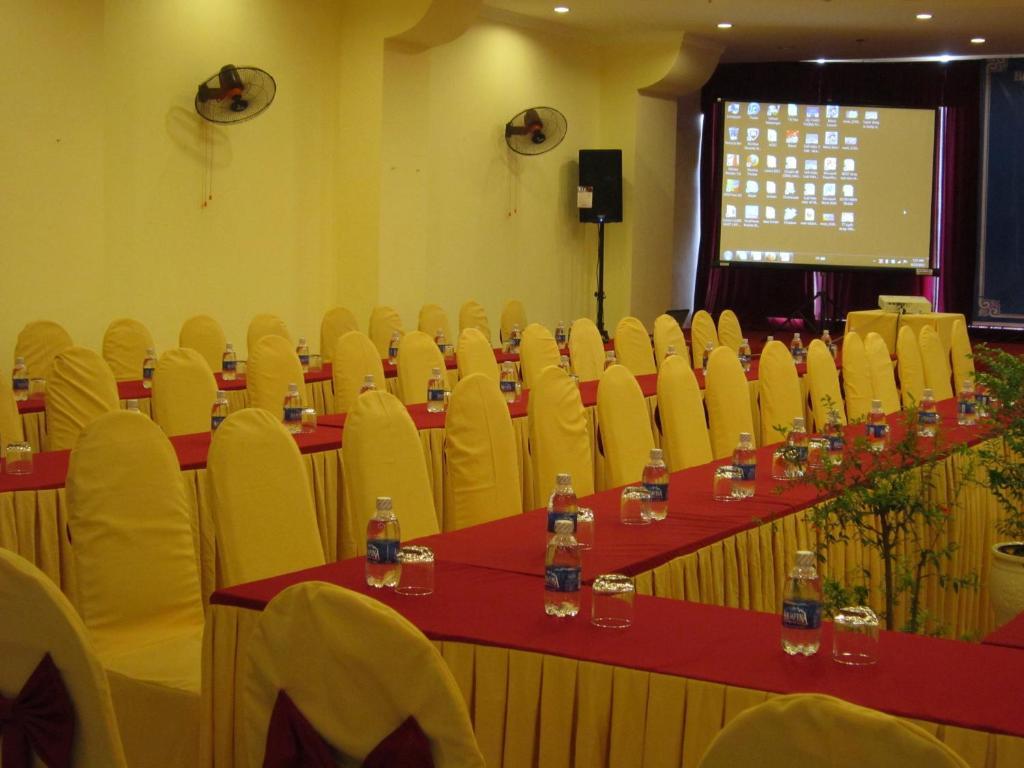 Bien Vang Hotel Da Nang Bagian luar foto